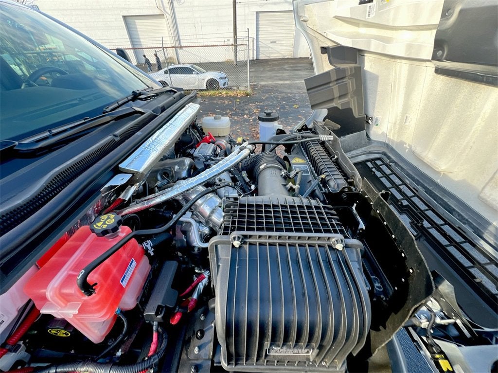 2023 Chevrolet Silverado 6500 HD Work Truck