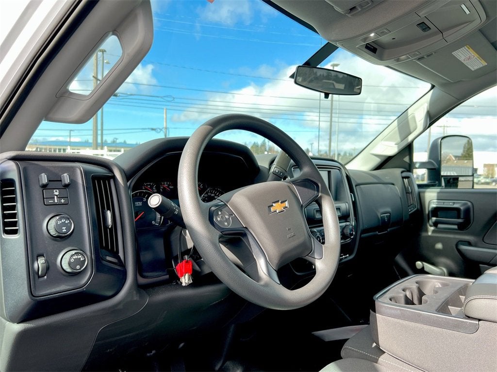 2023 Chevrolet Silverado 6500 HD Work Truck