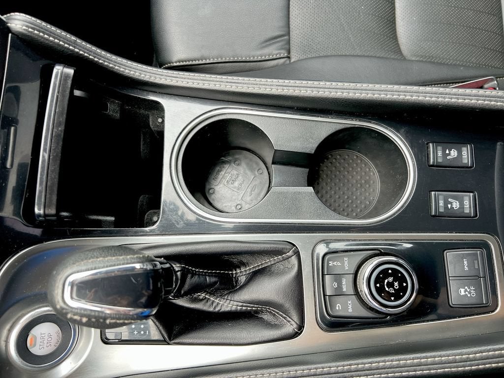 2022 Nissan Maxima SL