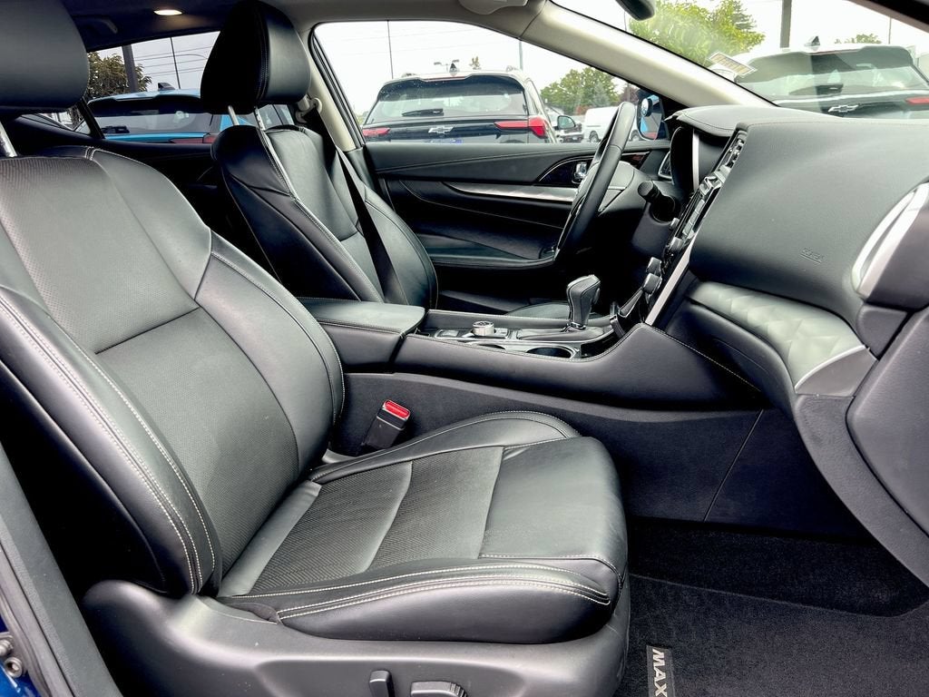 2022 Nissan Maxima SL