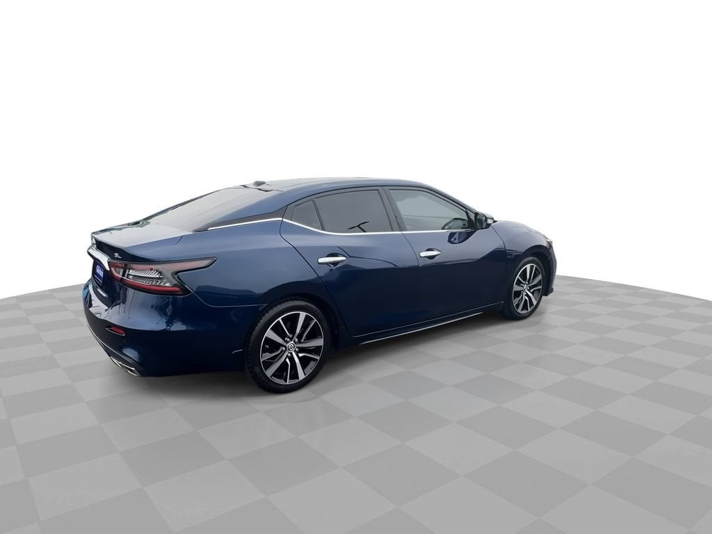 2022 Nissan Maxima SL