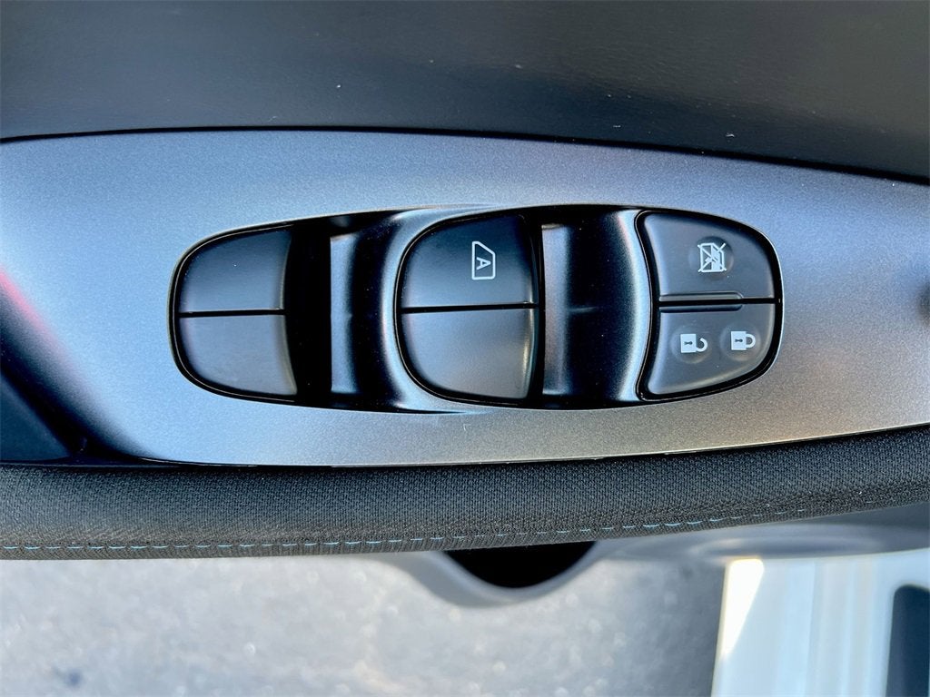 2023 Nissan LEAF S 40 kWh