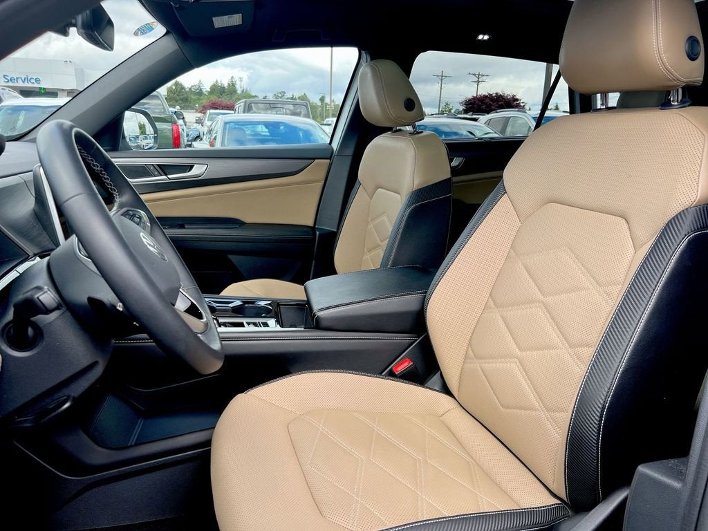 2024 Volkswagen Atlas Cross Sport 2.0T SE w/Technology
