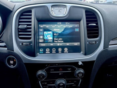 2023 Chrysler 300 Touring