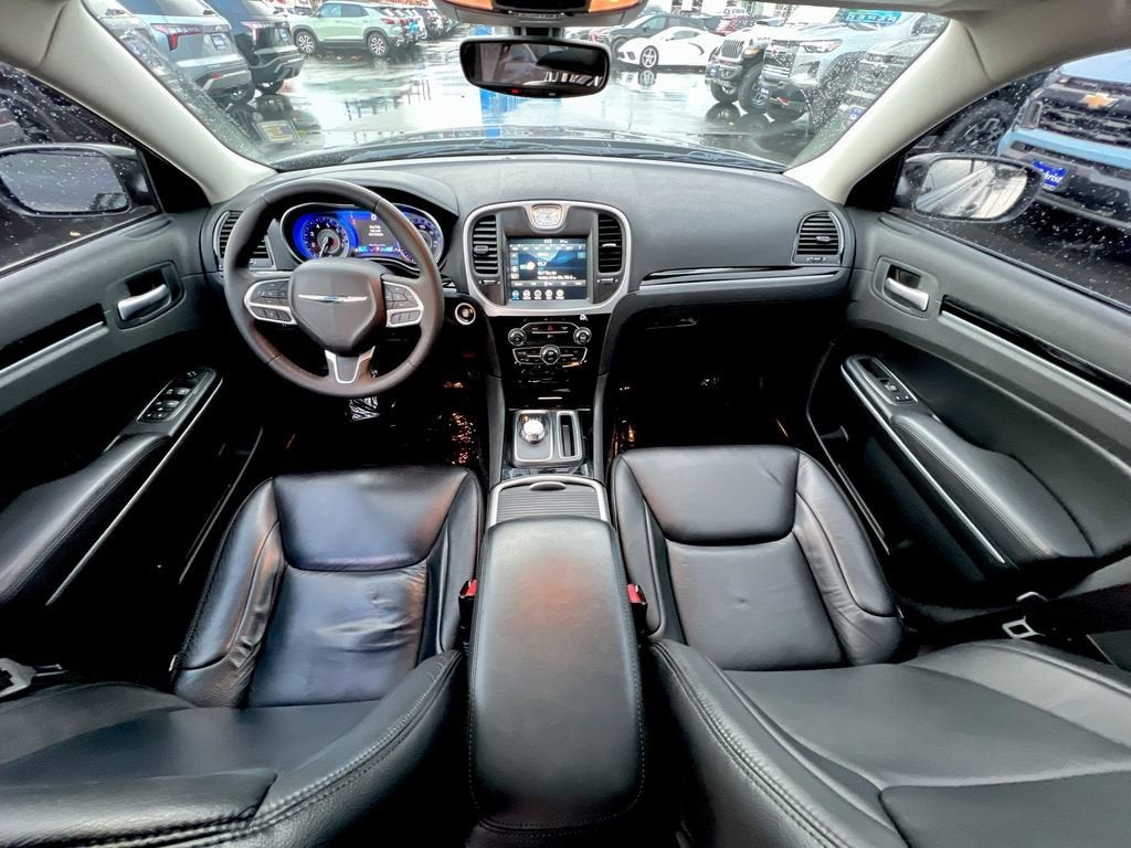 2023 Chrysler 300 Touring