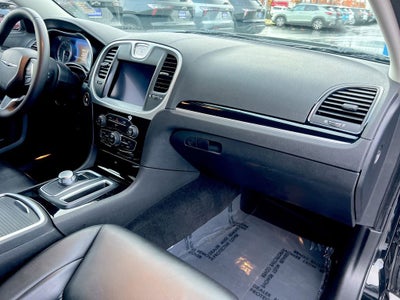 2023 Chrysler 300 Touring