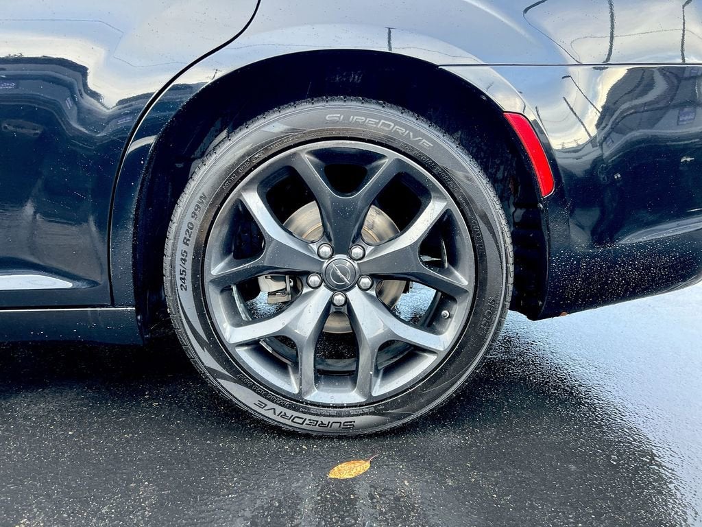 2023 Chrysler 300 Touring