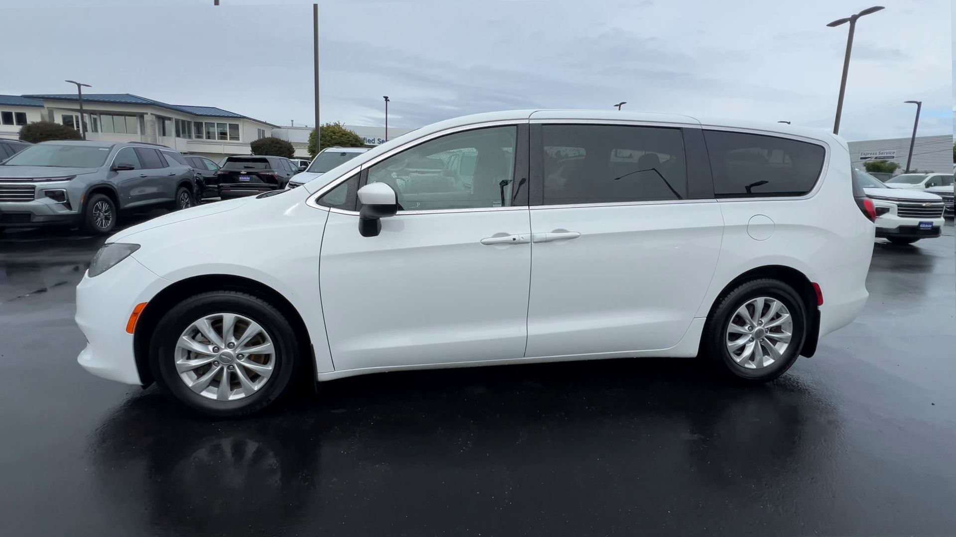 2019 Chrysler Pacifica LX