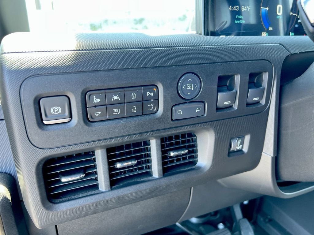 2025 Chevrolet BrightDrop 400 AWD 400