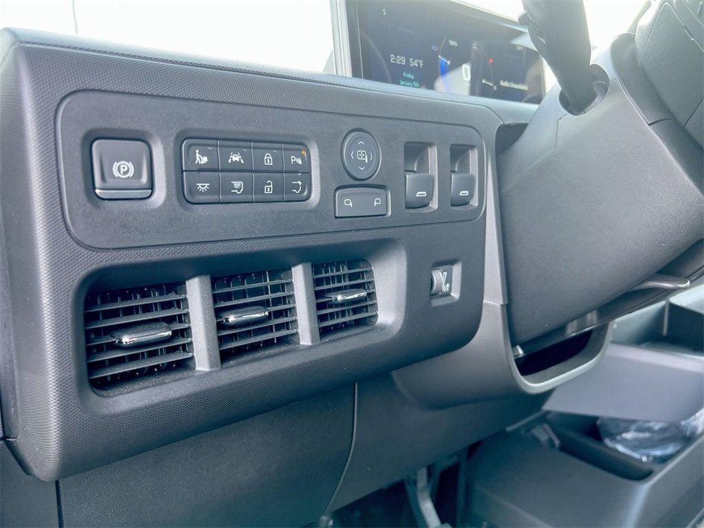 2025 Chevrolet BrightDrop 400 AWD 400