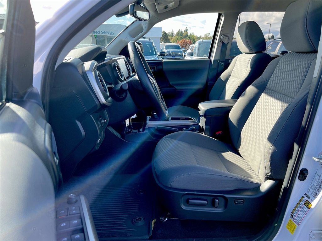 2022 Toyota Tacoma SR5 V6