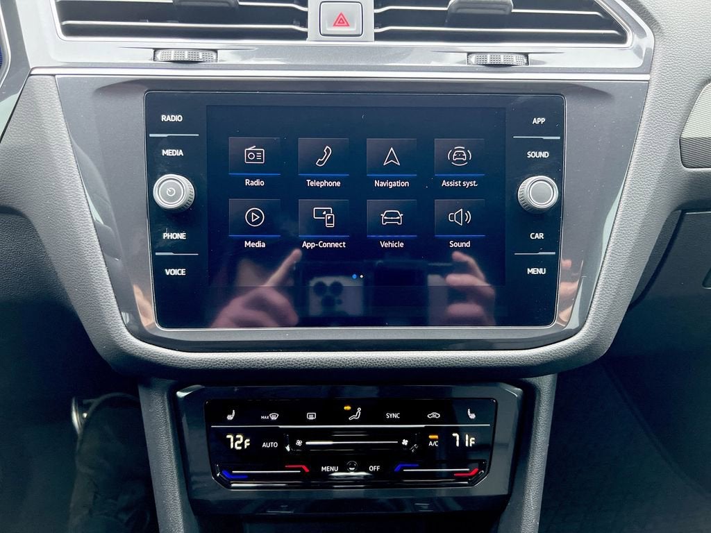 2022 Volkswagen Tiguan 2.0T SE R-Line Black