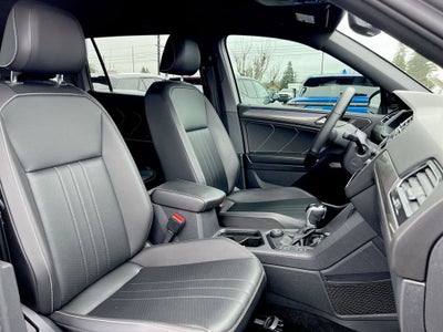 2022 Volkswagen Tiguan 2.0T SE R-Line Black