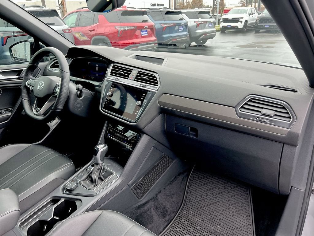 2022 Volkswagen Tiguan 2.0T SE R-Line Black