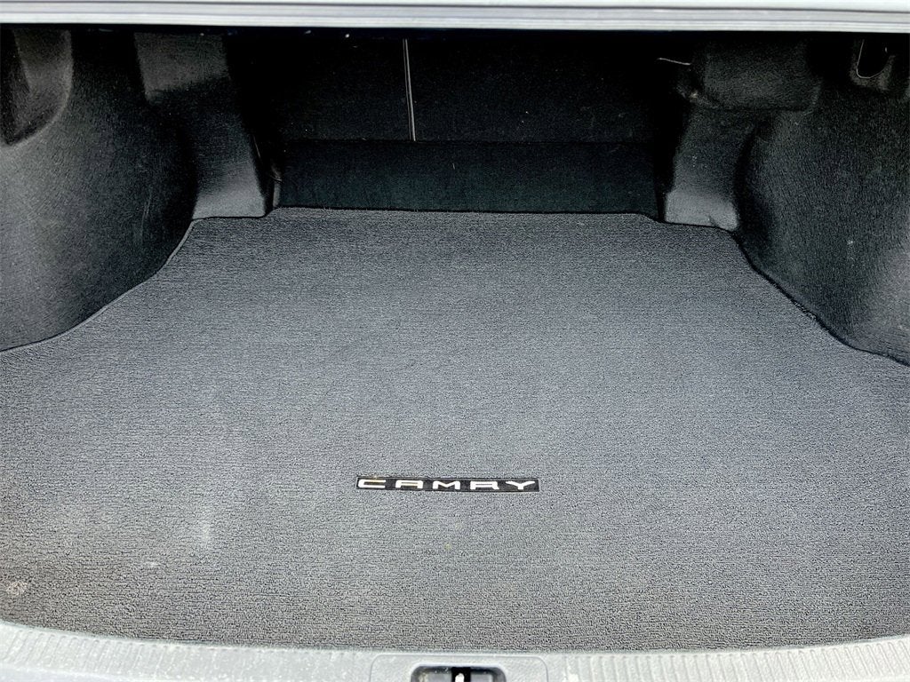 2020 Toyota Camry LE Hybrid