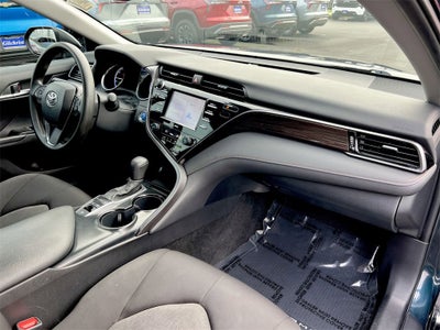 2020 Toyota Camry LE Hybrid