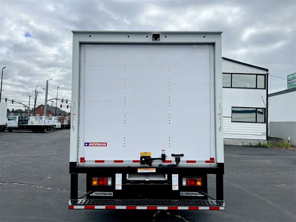 2024 Chevrolet Low Cab Forward 3500 NA