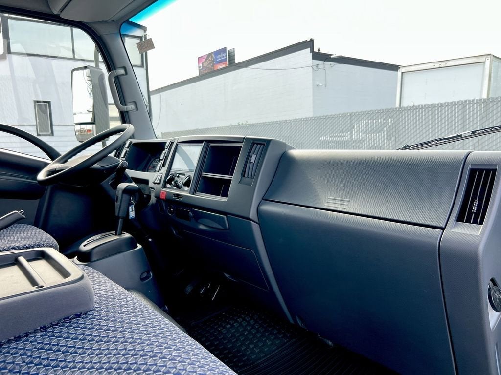 2025 Chevrolet Low Cab Forward 3500 HG NA