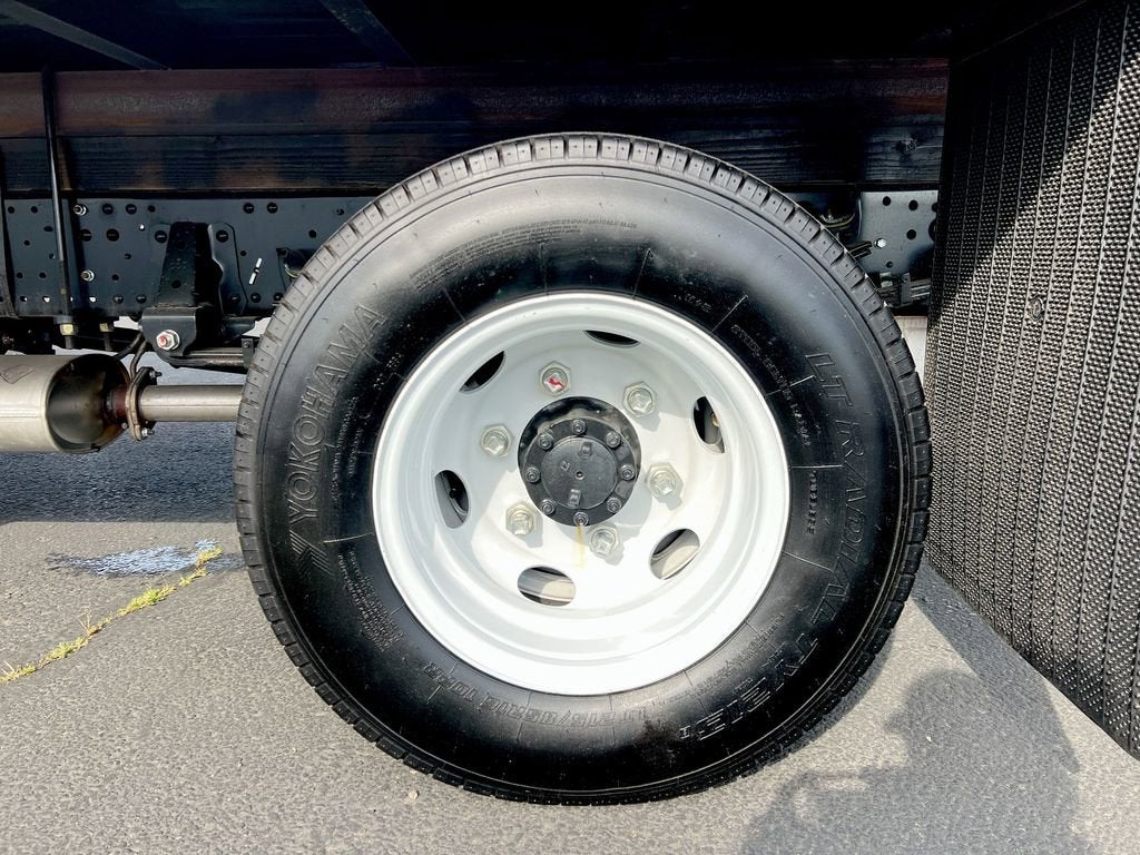 2025 Chevrolet Low Cab Forward 3500 HG NA