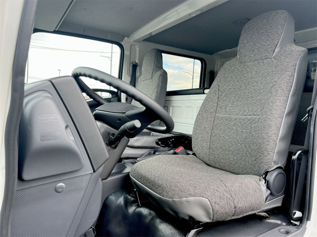 2025 Chevrolet Low Cab Forward 4500 NA