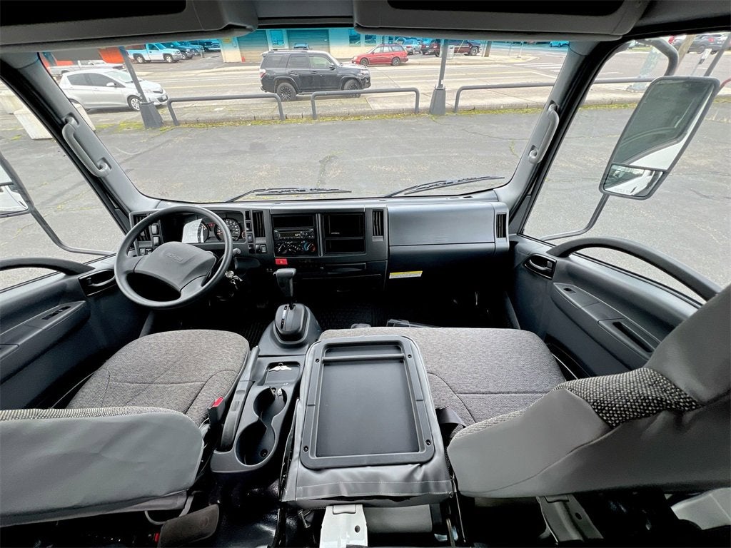 2025 Chevrolet Low Cab Forward 4500 NA