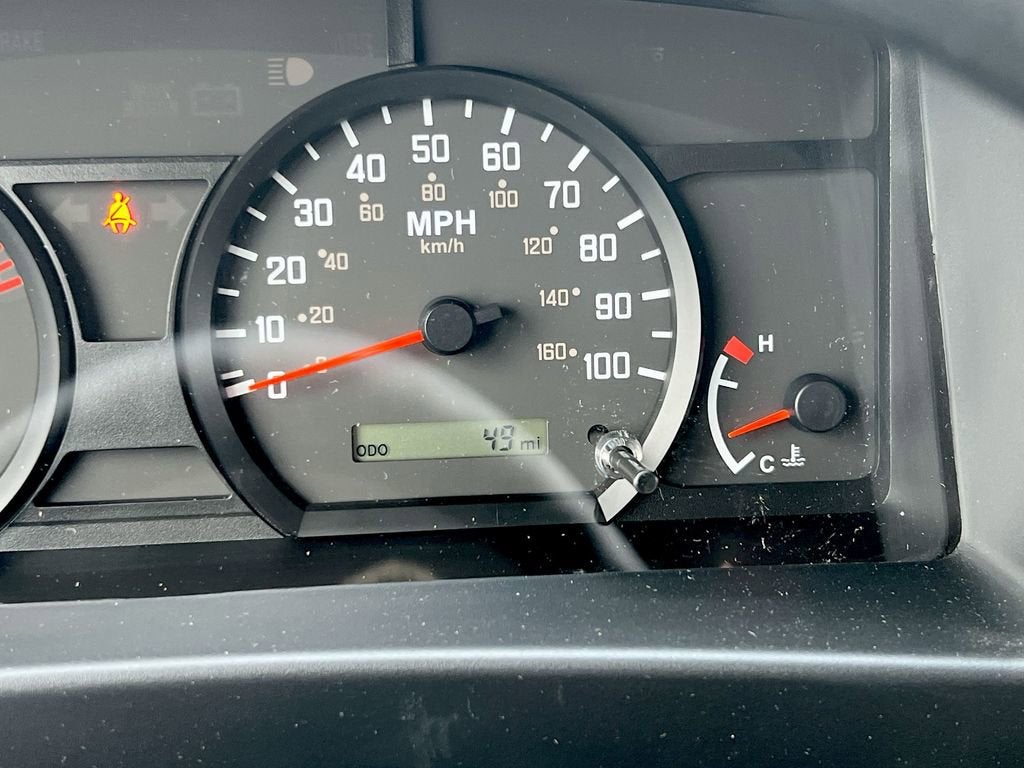 2025 Chevrolet Low Cab Forward 4500 NA