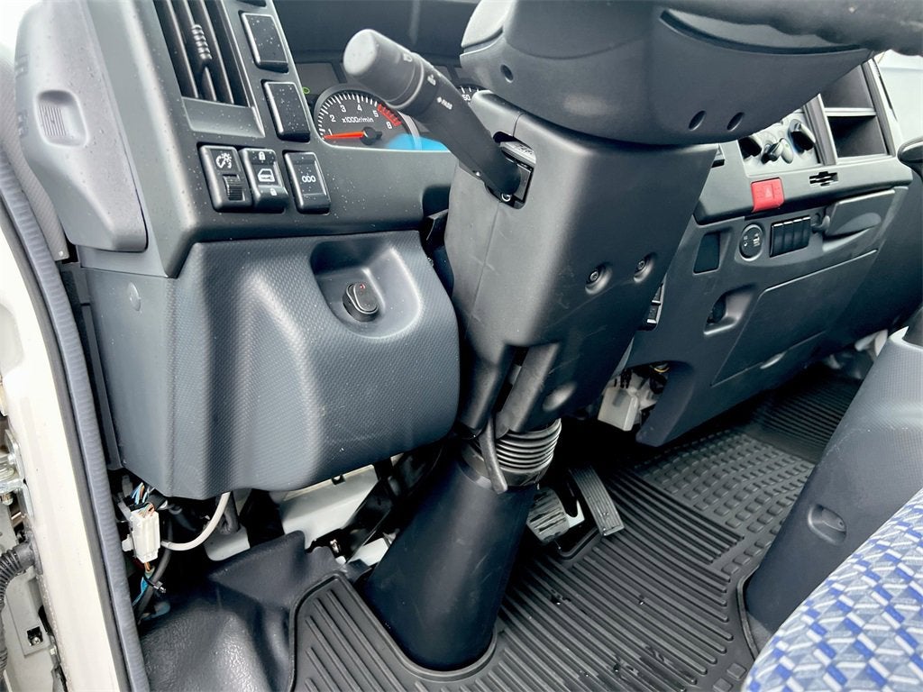 2025 Chevrolet Low Cab Forward 4500 1WT