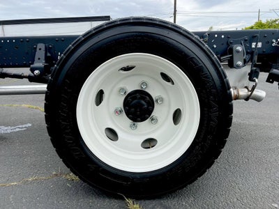 2025 Chevrolet Low Cab Forward 4500 HG NA