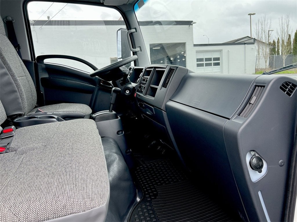 2025 Chevrolet Low Cab Forward 4500 NA