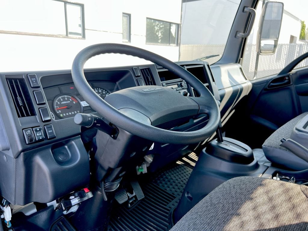 2024 Chevrolet Low Cab Forward 4500 HG NA