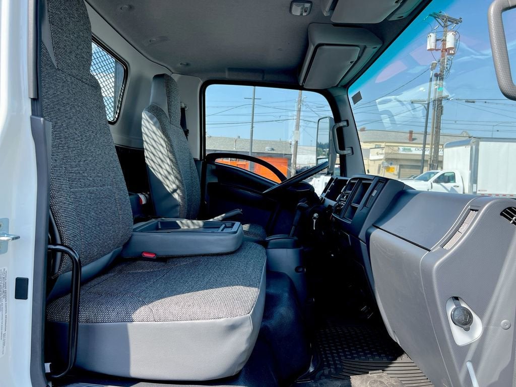 2024 Chevrolet Low Cab Forward 4500 HG NA