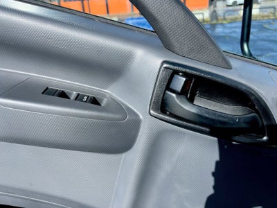 2025 Chevrolet Low Cab Forward 4500 HG 1WT