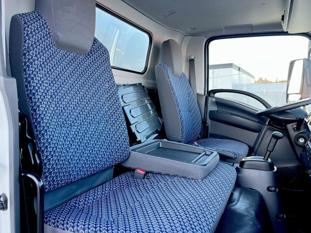 2025 Chevrolet Low Cab Forward 4500 HG 1WT