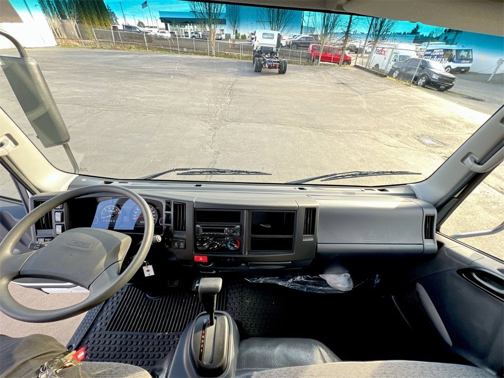 2025 Chevrolet Low Cab Forward 4500 NA