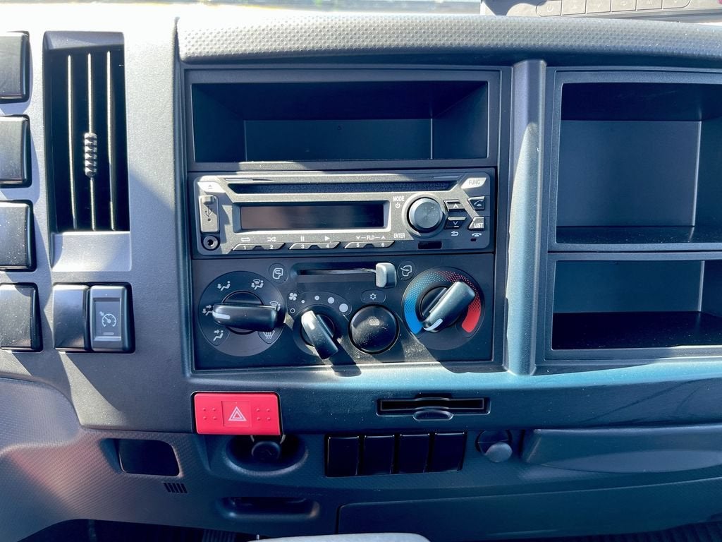 2025 Chevrolet Low Cab Forward 4500 HG NA