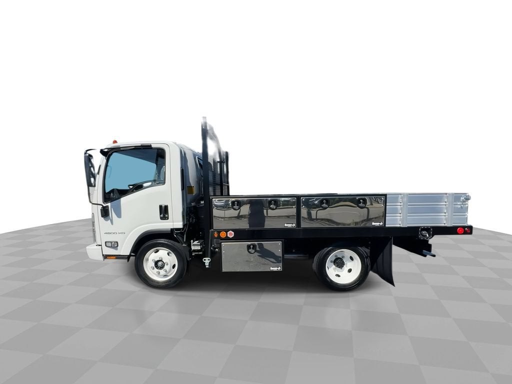 2025 Chevrolet Low Cab Forward 4500 HG NA