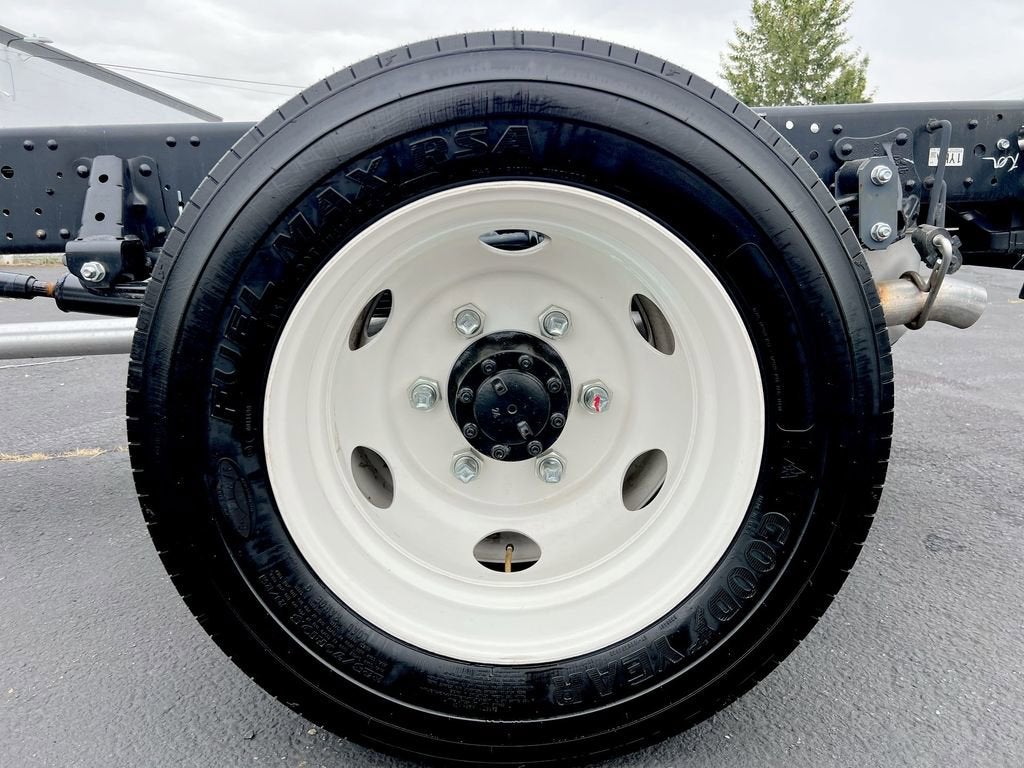 2025 Chevrolet Low Cab Forward 4500 NA