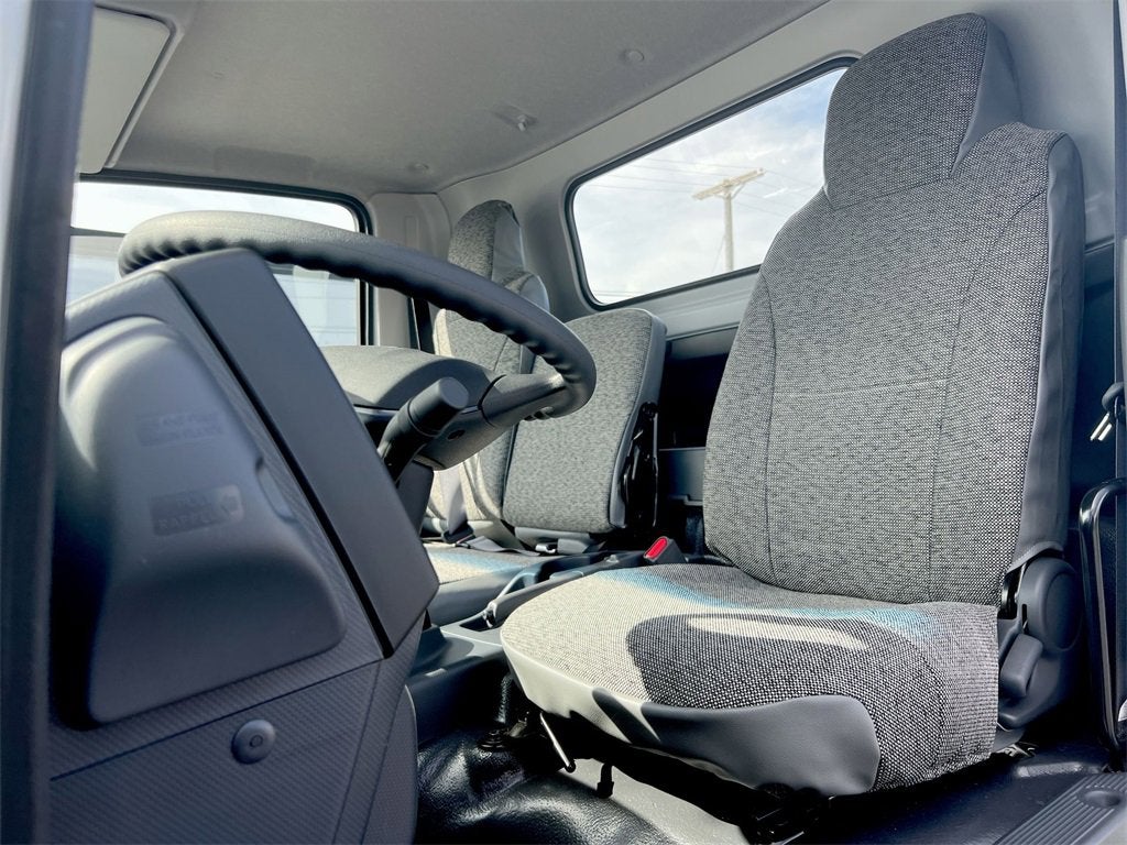 2025 Chevrolet Low Cab Forward 4500 NA