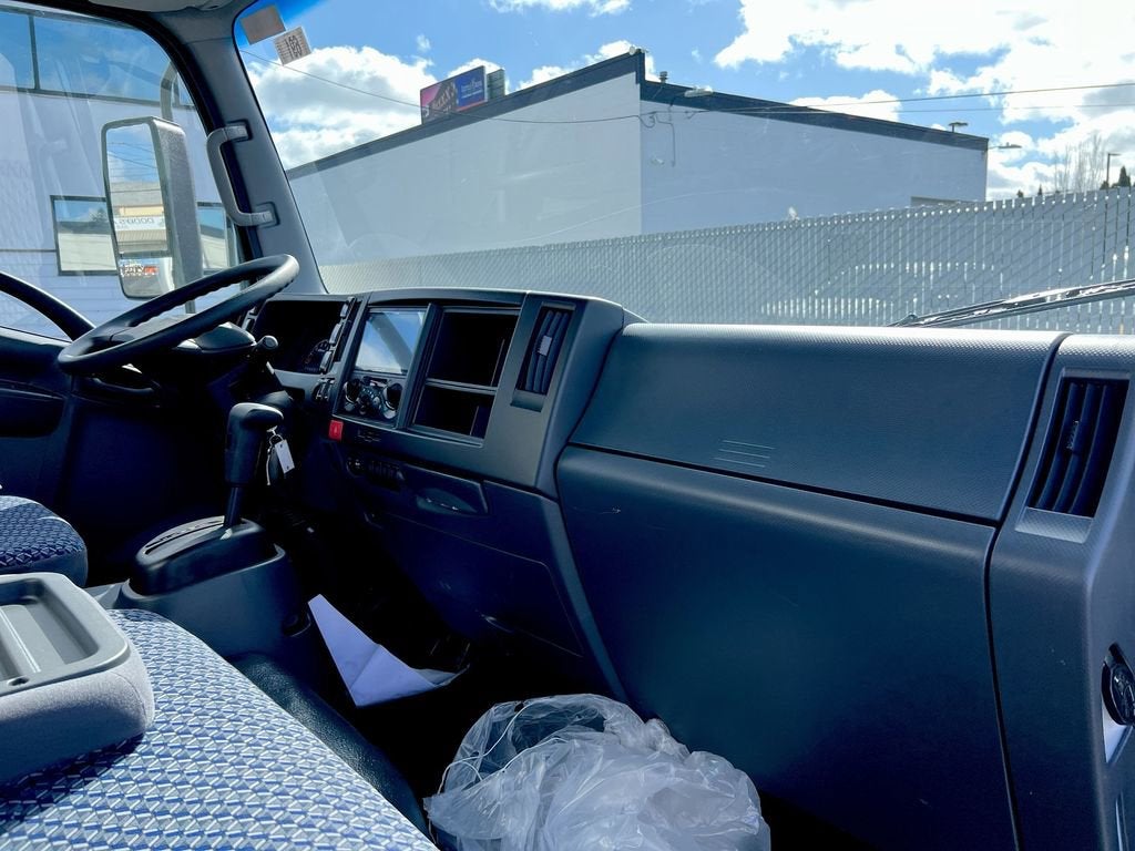 2025 Chevrolet Low Cab Forward 4500 HG NA