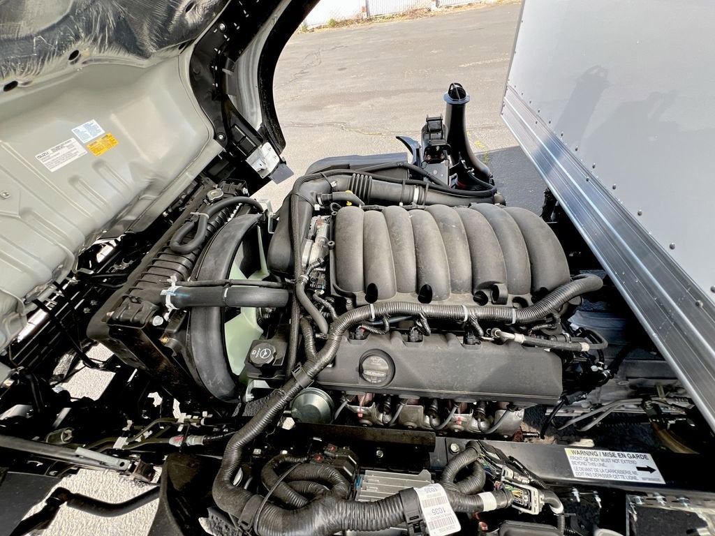 2025 Chevrolet Low Cab Forward 4500 HG NA