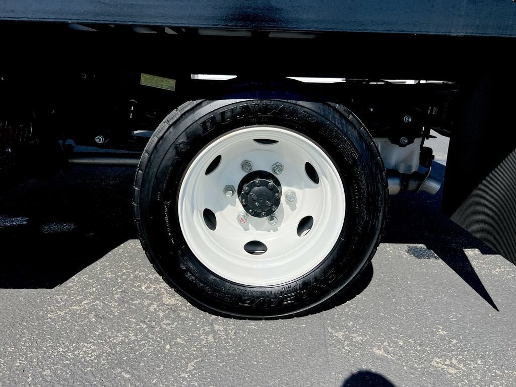 2025 Chevrolet Low Cab Forward 5500 XG NA