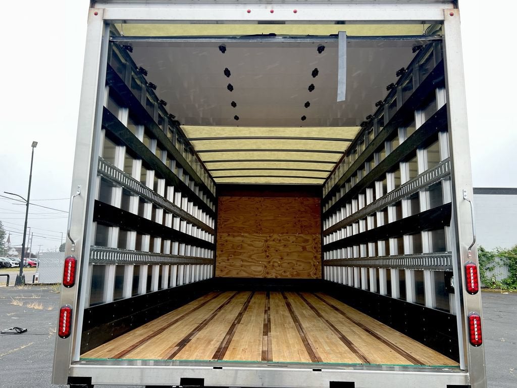 2025 Chevrolet Low Cab Forward 5500 XG NA