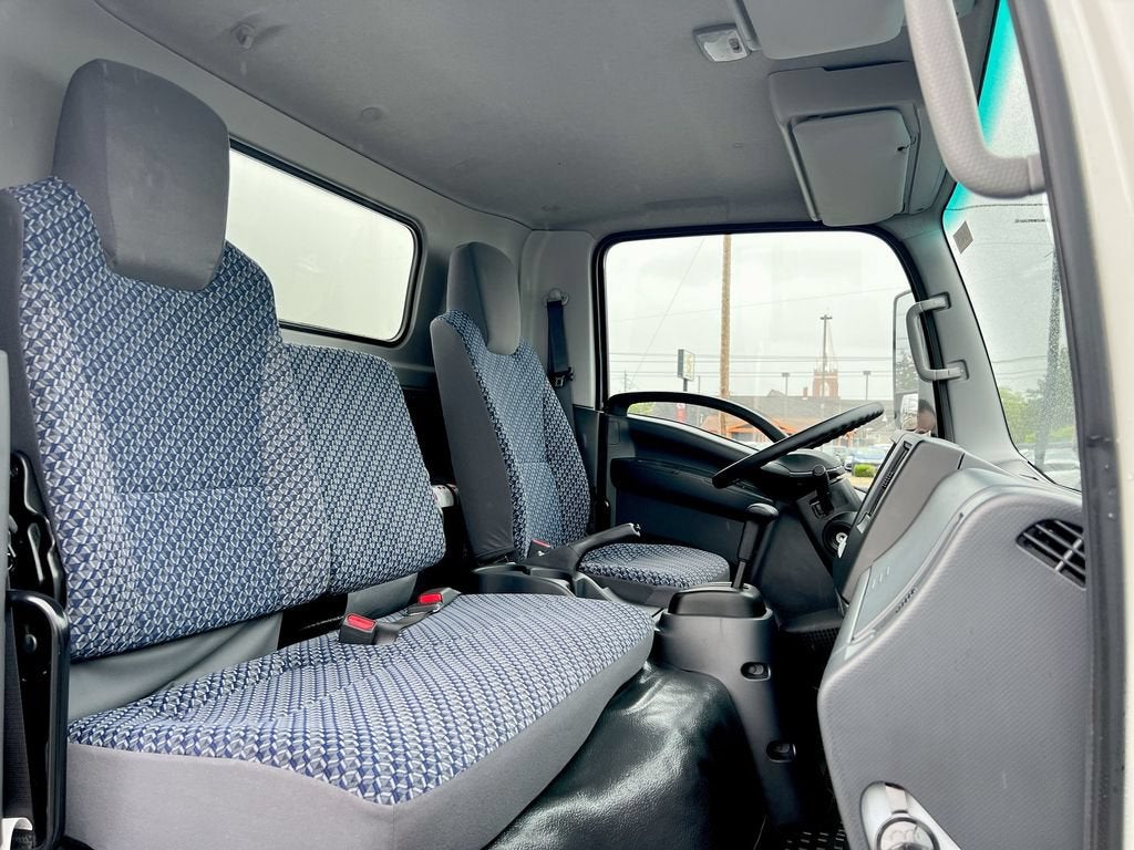 2025 Chevrolet Low Cab Forward 5500 XG NA