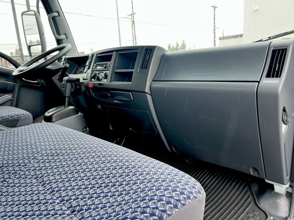 2025 Chevrolet Low Cab Forward 5500 XG NA