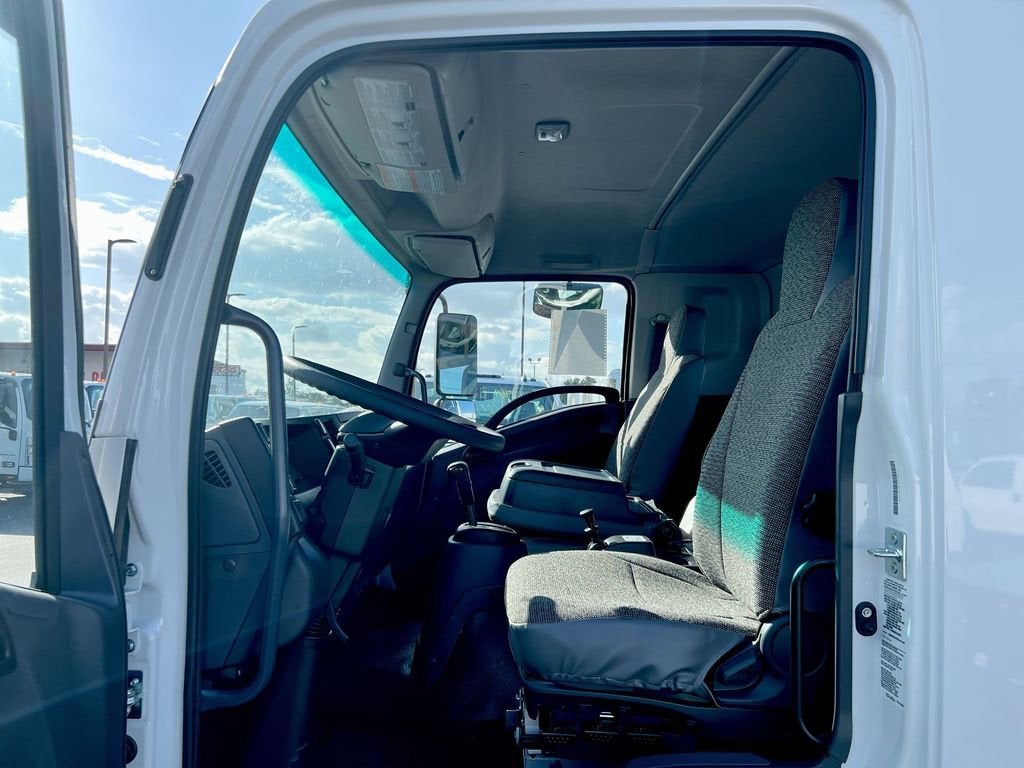 2024 Chevrolet Low Cab Forward 6500 XD NA