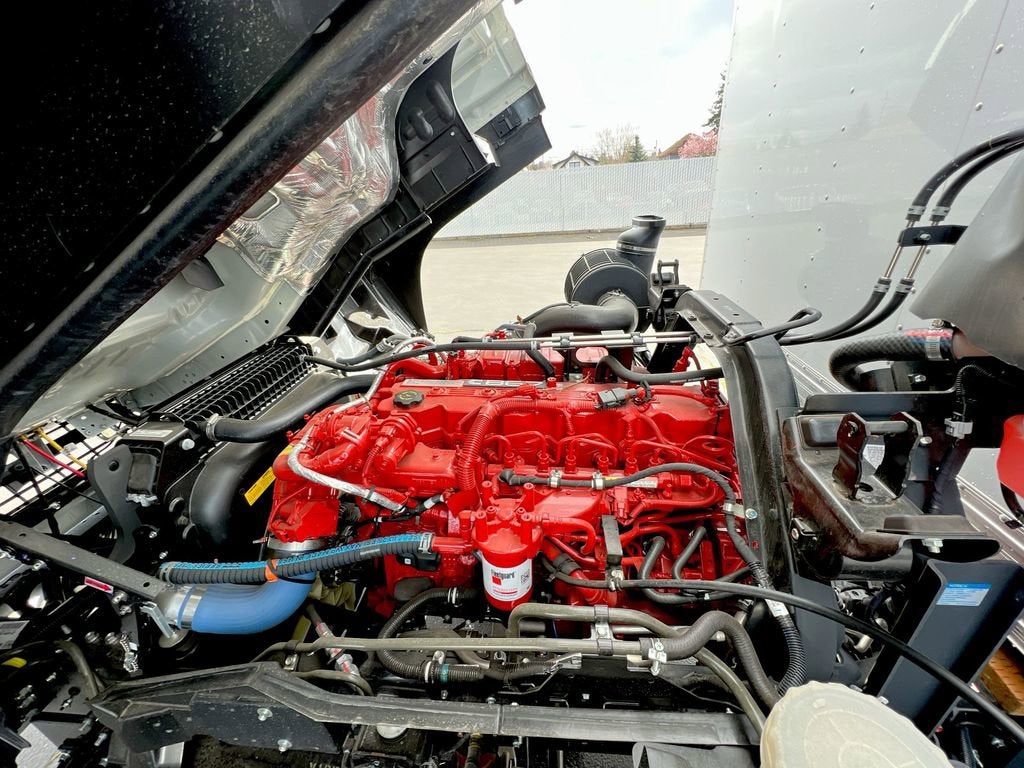 2024 Chevrolet Low Cab Forward 6500 XD NA