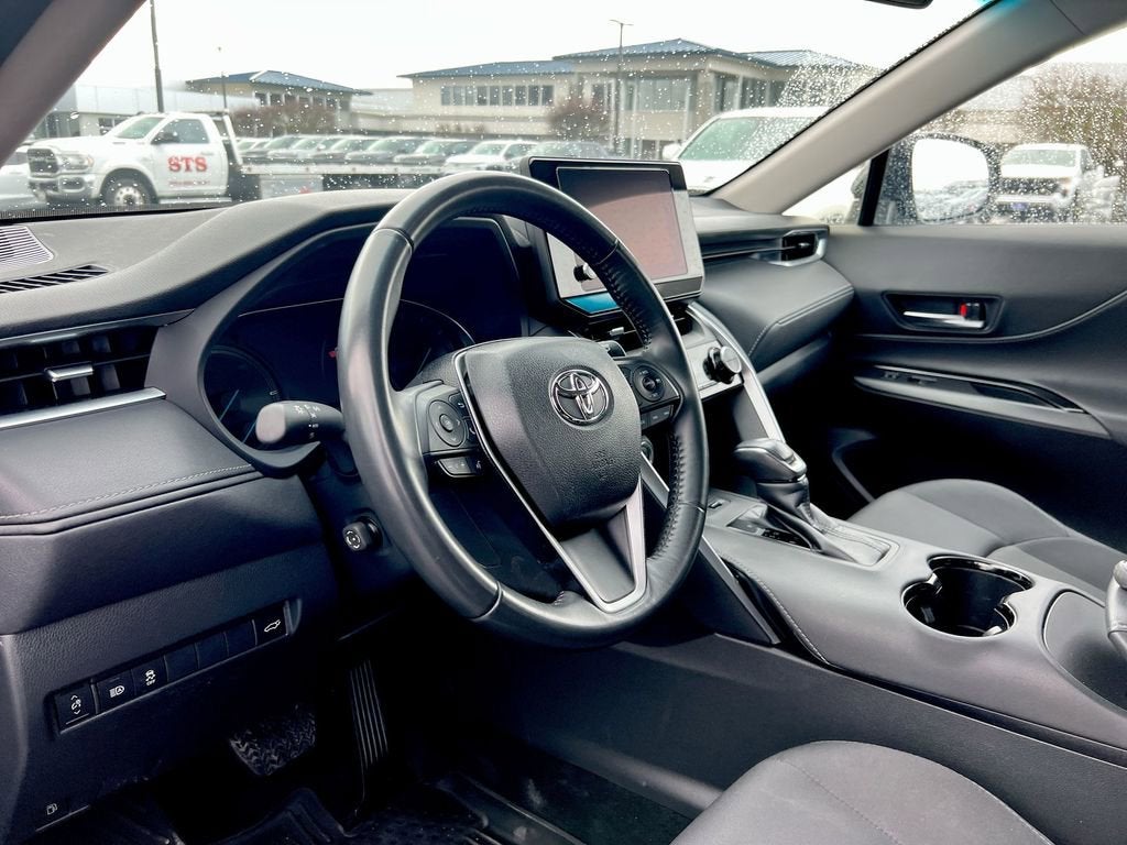2024 Toyota Venza LE