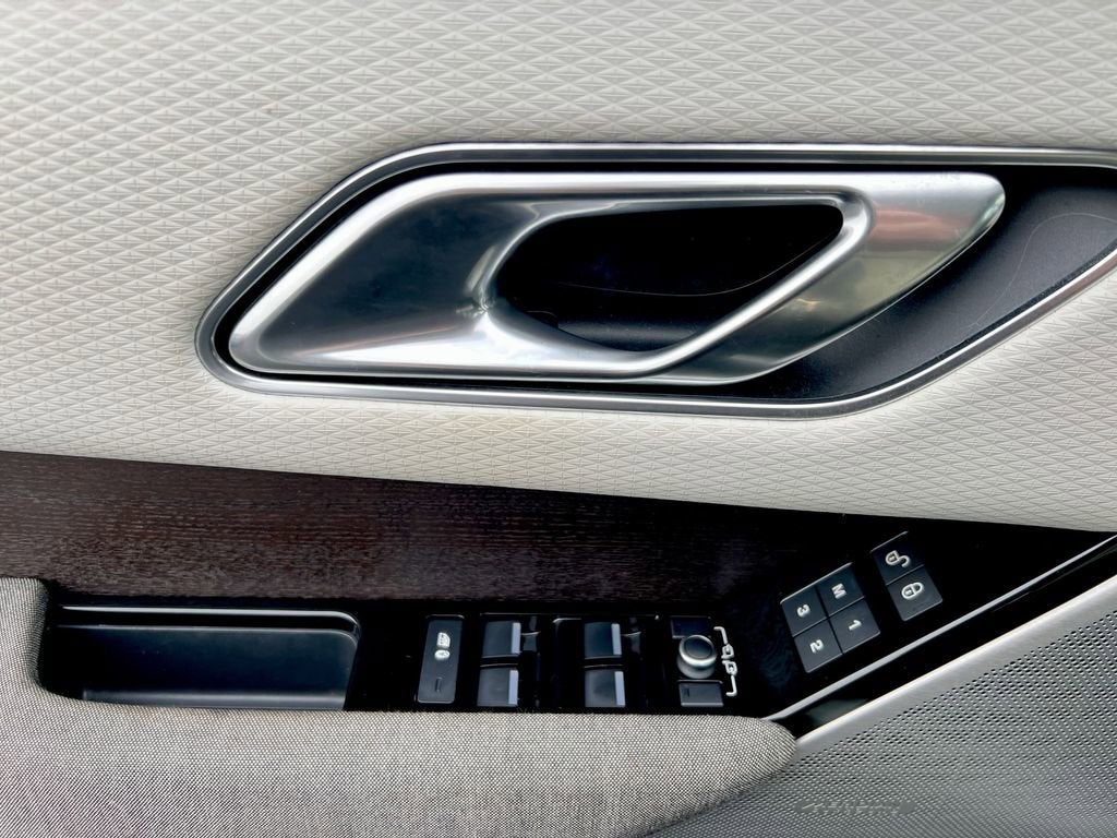 2018 Land Rover Range Rover Velar R-Dynamic HSE