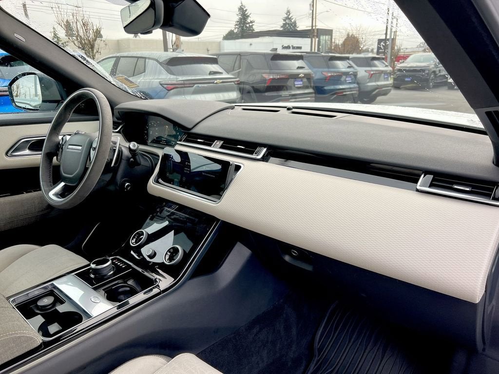 2018 Land Rover Range Rover Velar R-Dynamic HSE