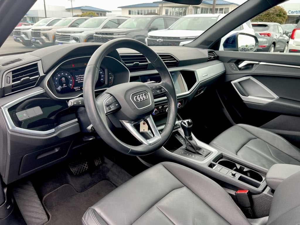 2021 Audi Q3 Premium 40 TFSI quattro Tiptronic